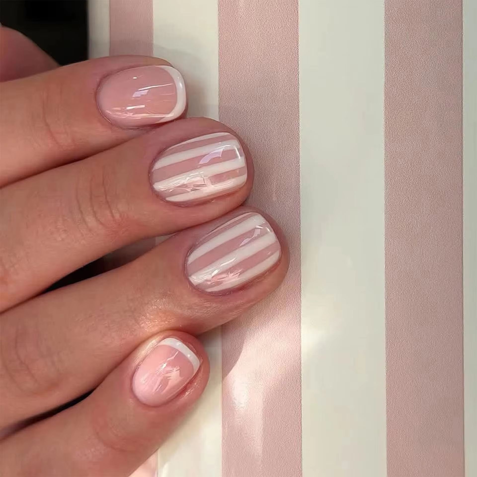 Nail Art Simple - 24pcs Simple White French Press on