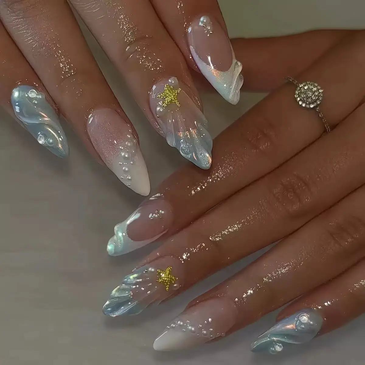 Nail Art Oval - Short Oval 3D Pearl Shell French