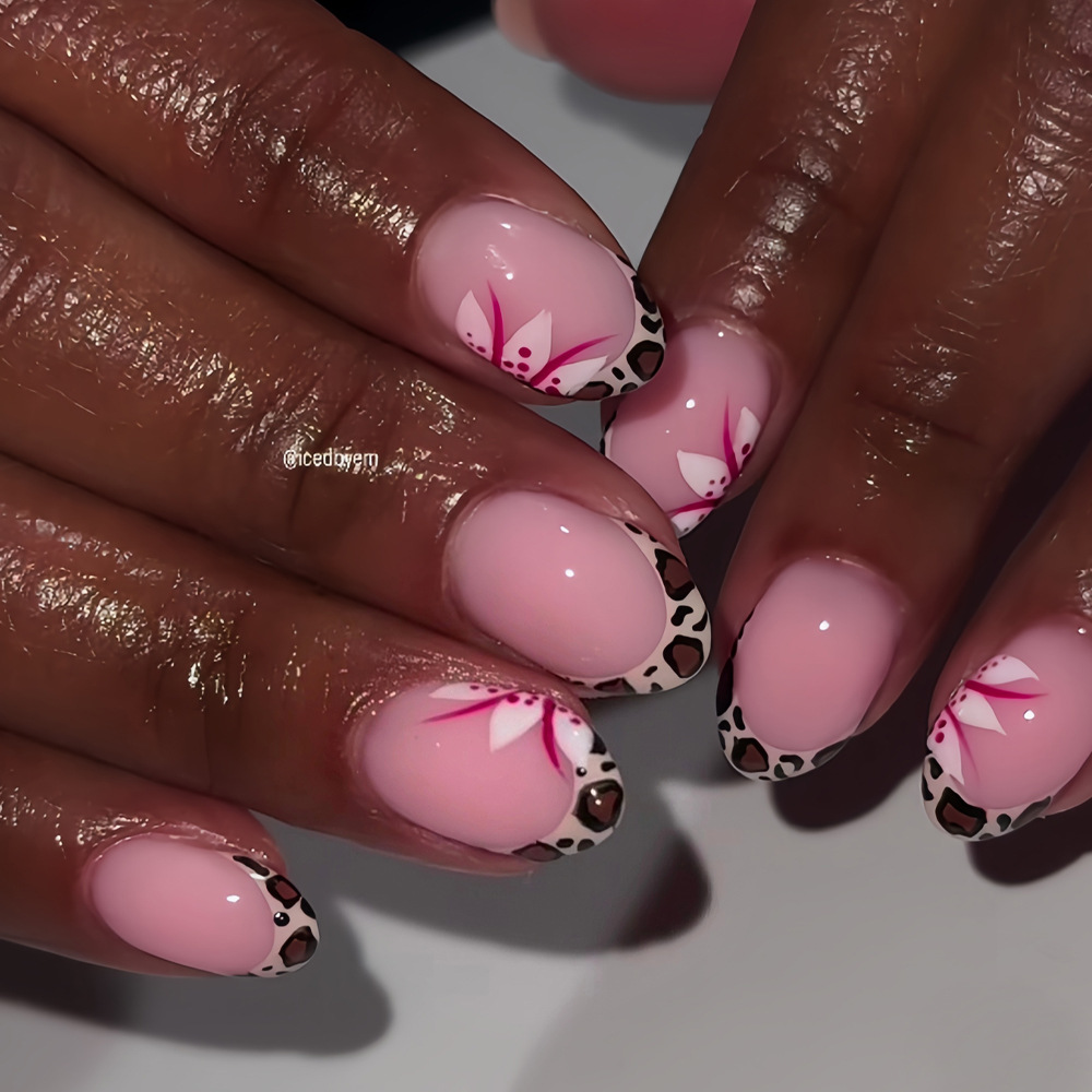 Short long fake nails for wome - огляд і ціна Nail Art Glitter