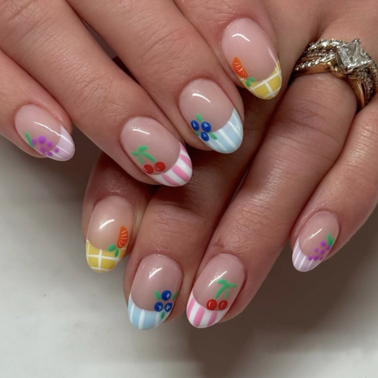 24Pcs Simple Almond Nails Tips - огляд і ціна Nail Art Oval