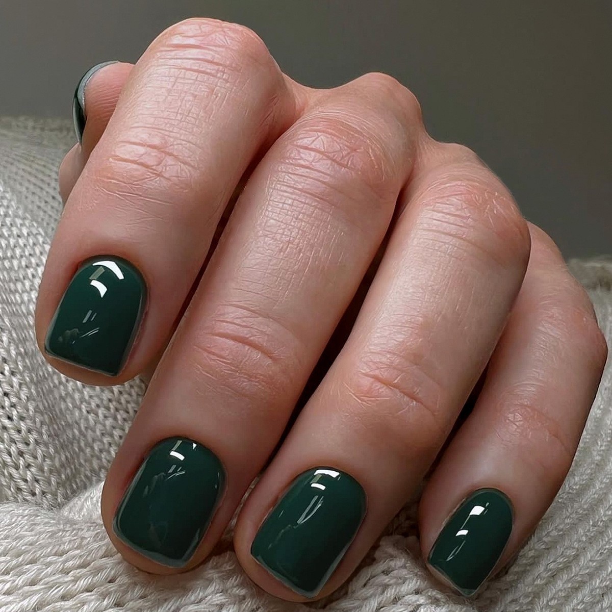 24p French Short Solid Color F - огляд і ціна Nail Art Simple Elegant