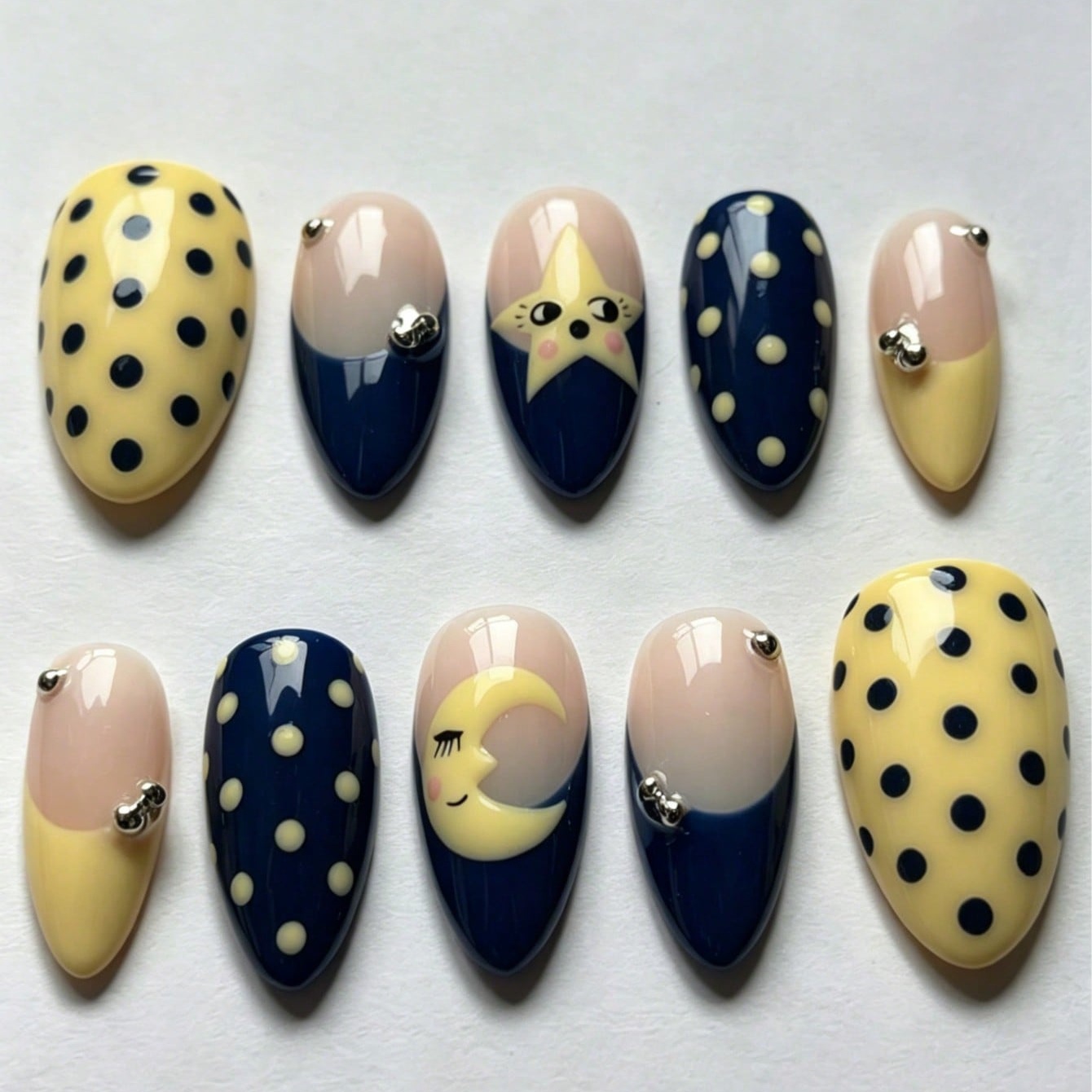 10Pcs Viral Kawaii Star Moon P - огляд і ціна Nail Art Maroon