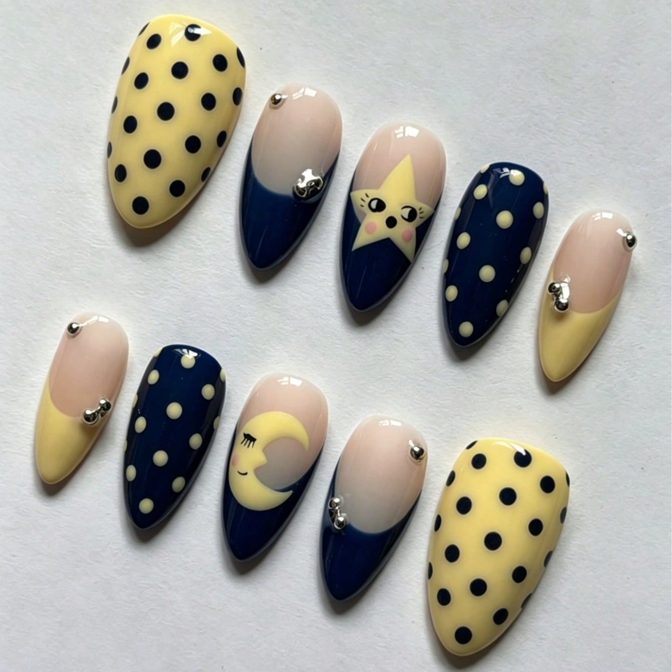 10Pcs Viral Kawaii Star Moon P - огляд і ціна Nail Art Maroon